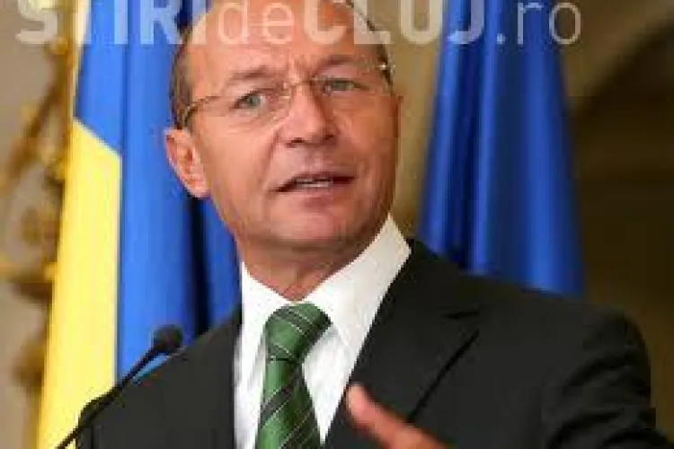 Băsescu îl atacă pe Ponta:  Dezamăgiţii ar fi primit bilet de avion