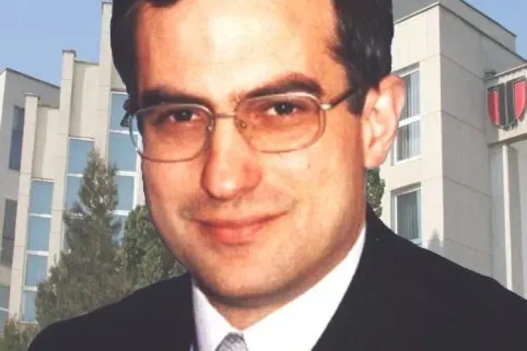 Profesorul şpăgar Ştefan Ţălu, condamnat de justiţie, lucrează încă la Universitate Tehnică