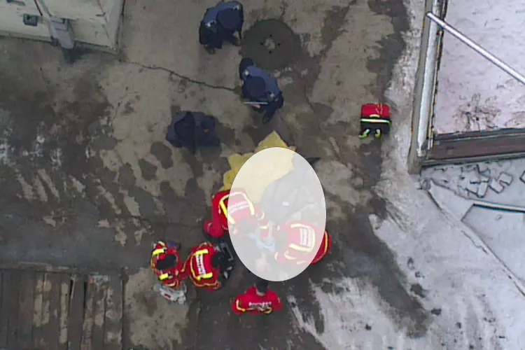 Un student la UTCN s-a aruncat de pe Complexul Leul din Piața Mihai Viteazu - FOTO ȘOCANT