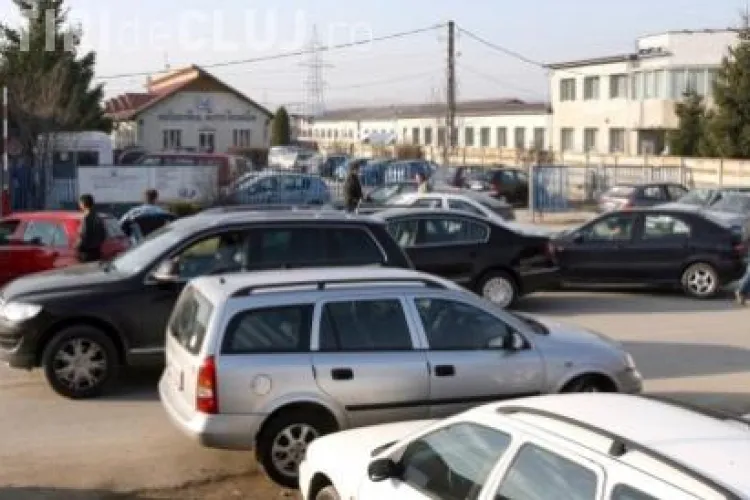 Ofițerul Mihai Curt, de la IPJ Cluj, reținut de DNA pentru că a primit 5.000 de euro și 3.500 de lei