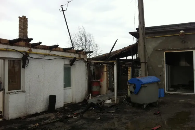 Incendiu pe Traian Vuia! O patiserie a luat foc - FOTO