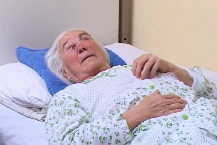 Femeia fără față operată la Cluj! Cazul disperat care le-a ridicat dileme și medicilor: Îi salvează viața, dar rămâne MUTILATĂ