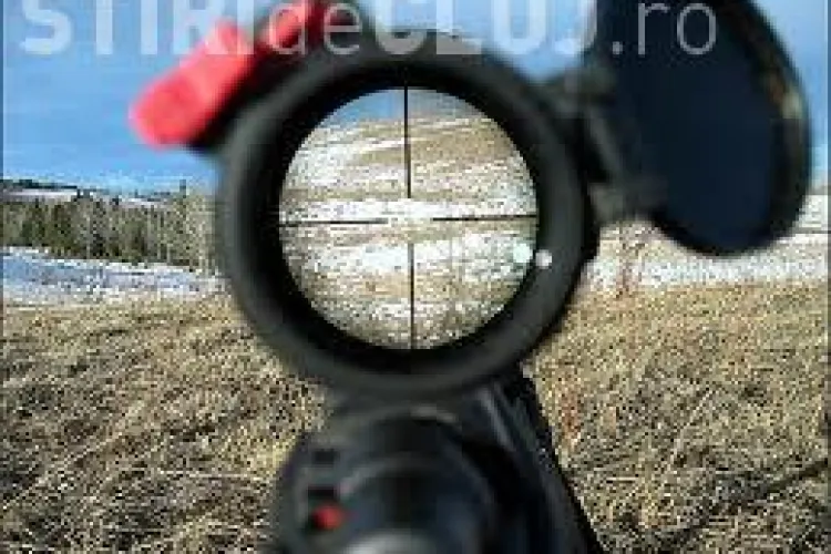 Un NEBUN din Gheorgheni a tras cu pușca, din balcon, după un porumbel, omorându-l