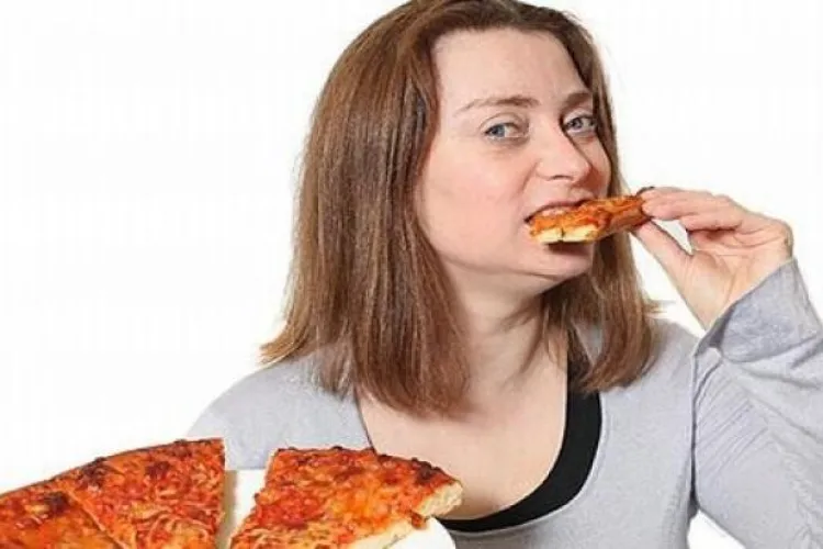 A mâncat pizza timp de 31 de ani, iar acum viața îi e pusă în pericol: ”Mi-e frică de fructe şi legume!”