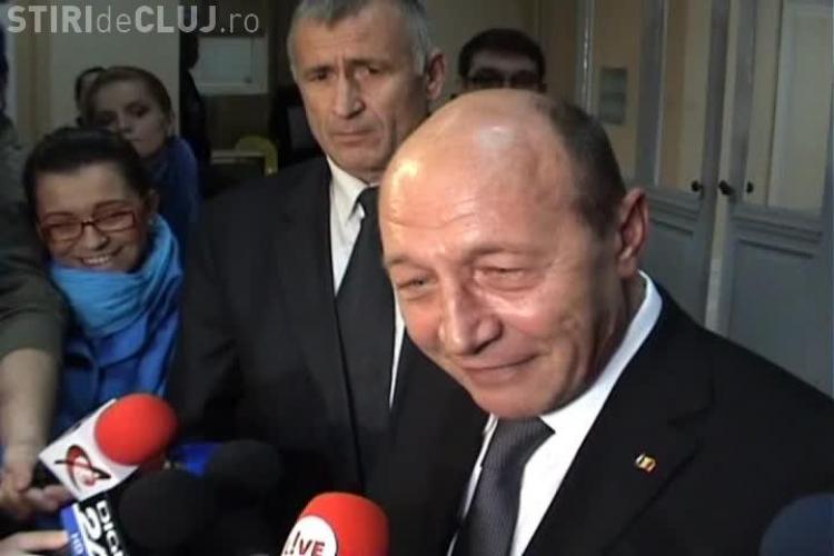Băsescu îl atacă pe Ponta de la Cluj: Să-i dezghețe pe aștia de la guvernare - VIDEO