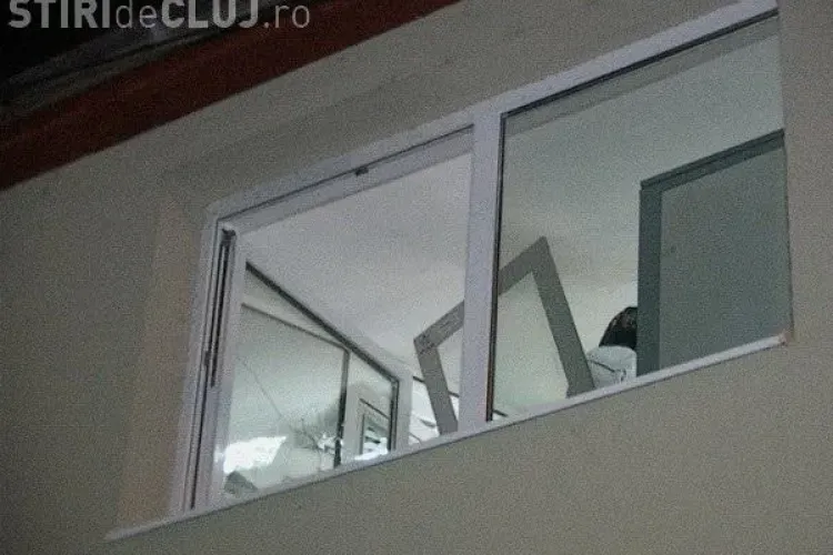 Sediul Somes TV, o televiziunea din Dej, vandalizat în timpul unei emisiuni în direct - VIDEO