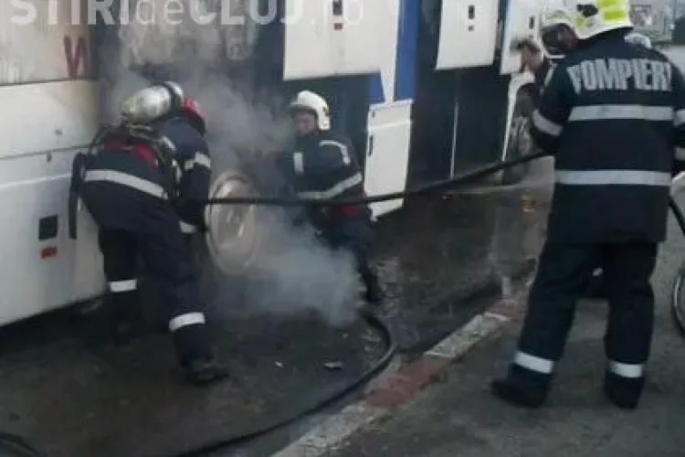 Un autoturism a luat foc la Dej!