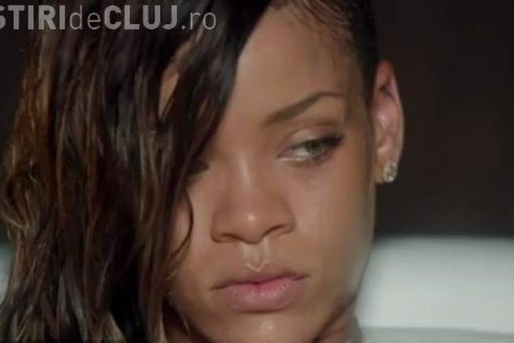 Rihanna, goală în noul ei videoclip - VIDEO