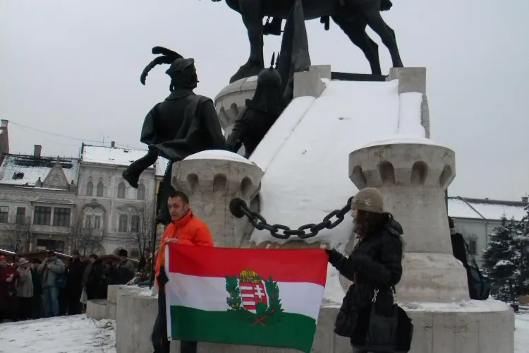 Propunere SCANDALOASĂ a UDMR, pentru modificarea Constituţiei