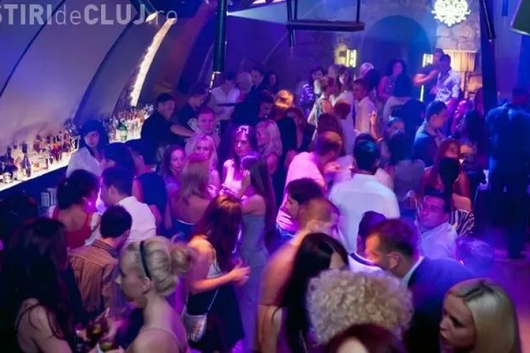 La Vertigo, s-au bătut fetele de 8 Martie! O polițistă i-a aplicat un croșeu unei studente străine