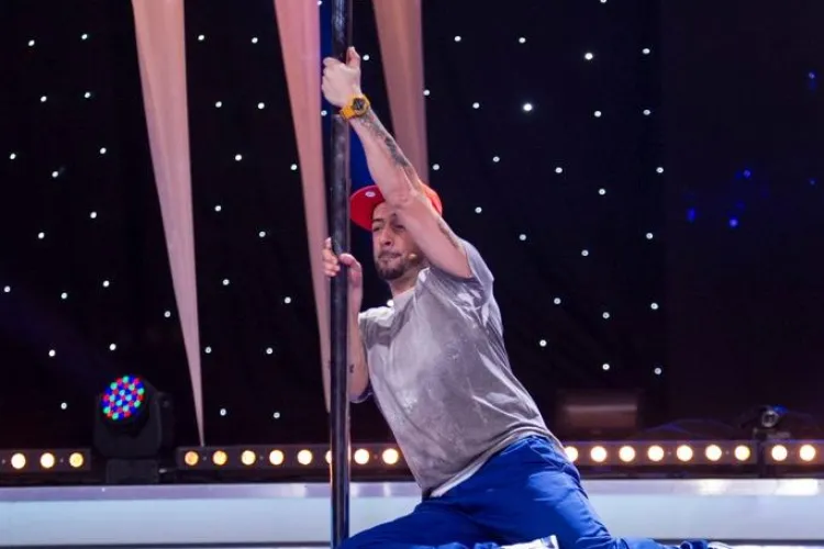 Incredibil! CRBL şi Bendeac dansează la bară! - FOTO