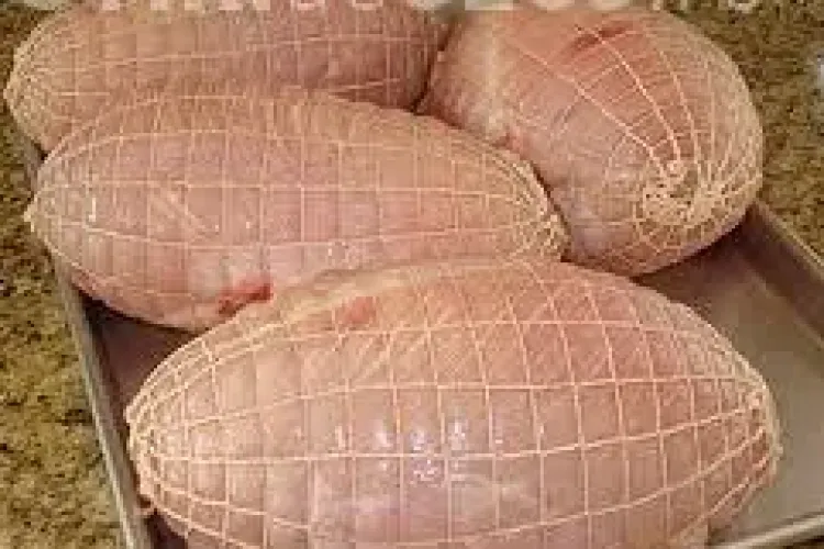 Un nou scandal alimentar a izbucnit în România. O fermă a exportat carne de curcan toxică