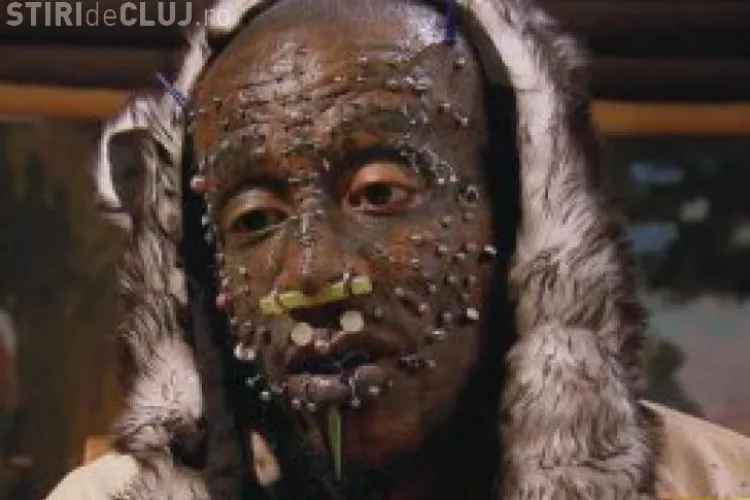 Cum arată omul denumit ”CREATURA”. Până și fiica lui e speriată de el - FOTO