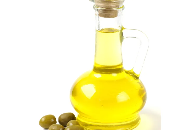 Uleiul de măsline, aliatul perfect al celor care vor să slăbească