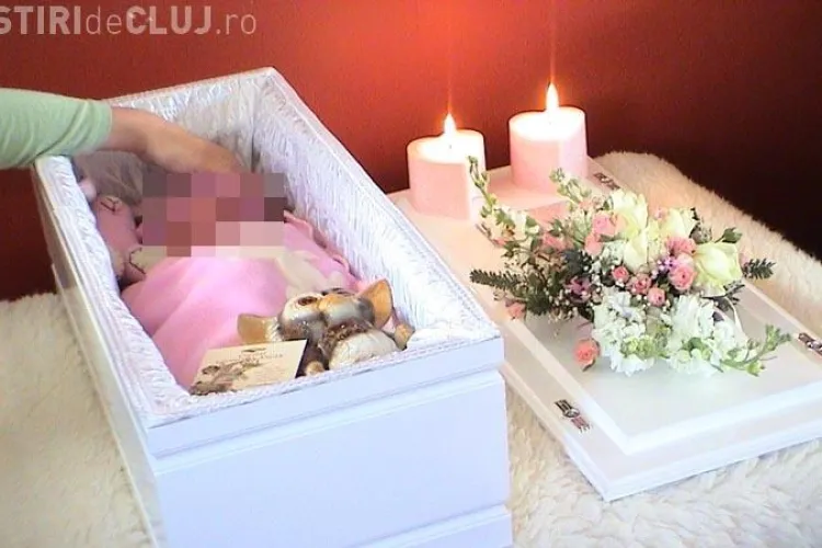 EXCLUSIV Un bebeluş de un an din Cluj a murit în condiţii suspecte. Protecţia Copilului nu a mers la caz pentru că nu avea carburant UPDATE