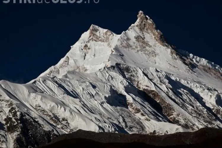 8 alpiniști clujeni vor să cucerească vârful Manaslu din Nepal