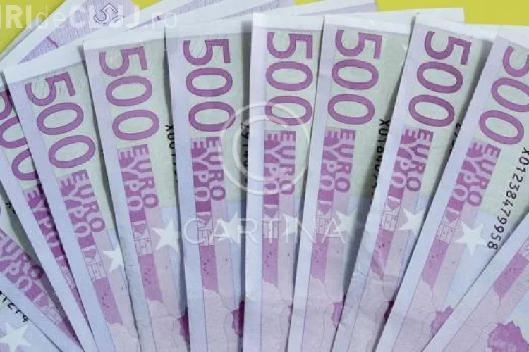 Țiganii interlopi s-au filmat în timp ce numără mii de euro și au pus imaginile pe Facebook - VIDEO