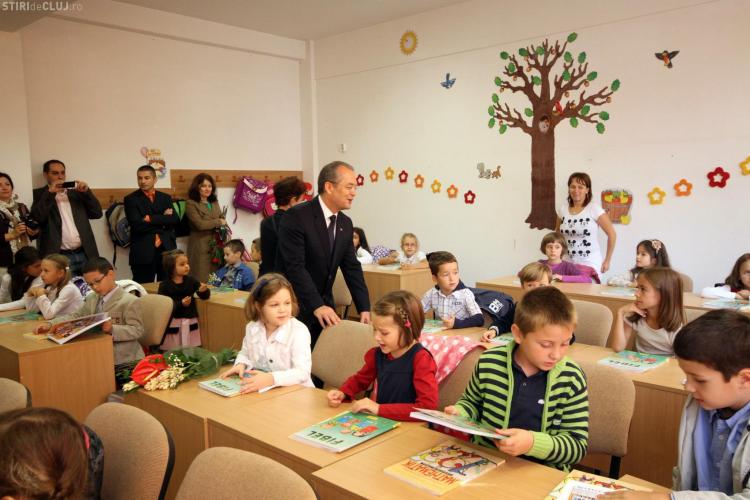 Peste 10.000 de elevi din Cluj-Napoca vor primi burse școlare din bugetul local