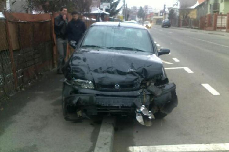 Accident la intersecția Albini și Tache Ionescu! Un șofer nu a acordat prioritate - FOTO