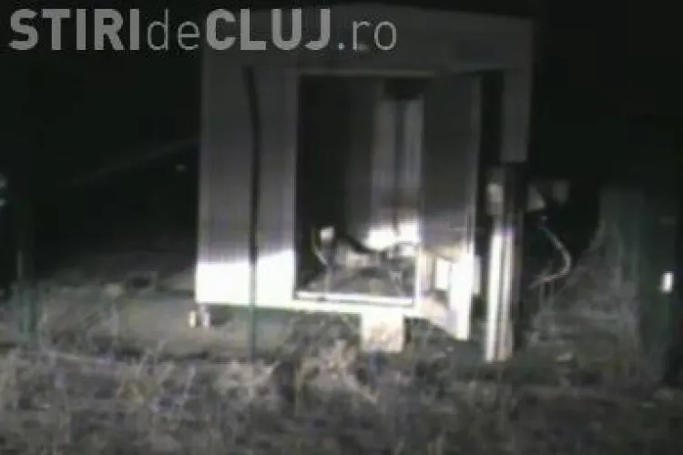 Trei bărbați din Gherla, prinși în timp ce furau acumulatori dintr-un releu