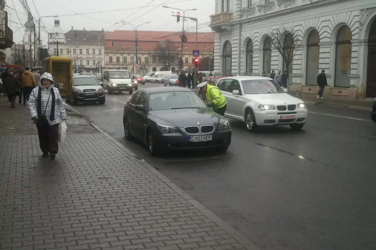 Poliția a locală a trecut la amendat BMW -uri pe Memorandumului! Într-un FINAL se iau măsuri - FOTO