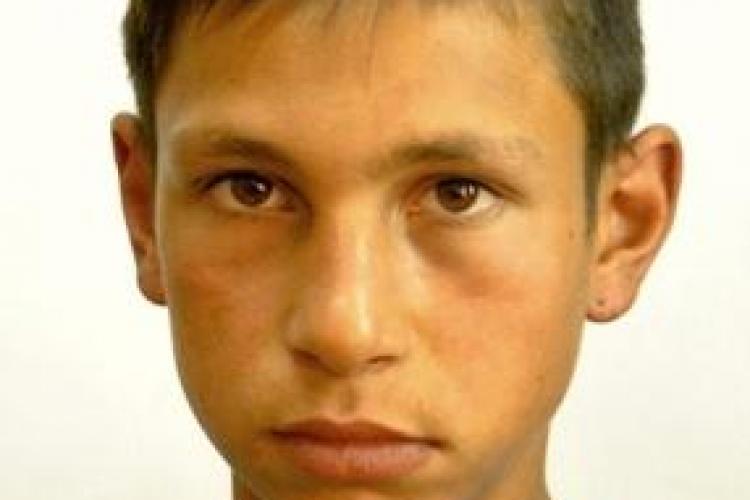Copil de 13 ani din Cluj-Napoca dispărut! L-aţi văzut? - FOTO
