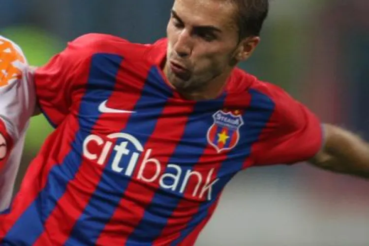 Mama lui Janos Szekely se tăvălește pe banii lui Gigi Becali: bancnote de 500 de euro - FOTO