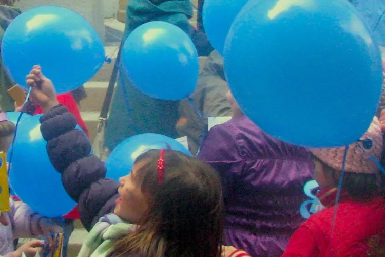 Cazinoul din Parcul Central va fi iluminat în albastru în 2 aprilie, de Ziua Internațională de Conștientizare a Autismului