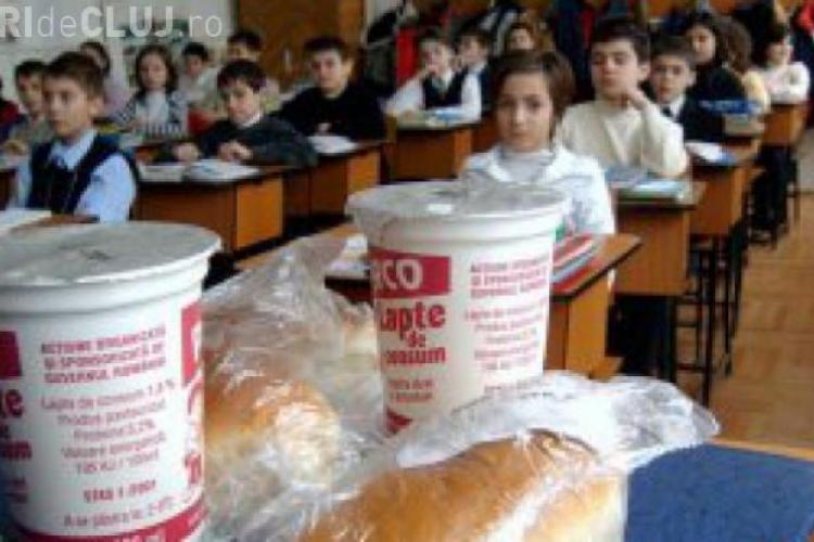 Ponta: Renunțăm la programul ”Cornul şi Laptele” şi direcţionăm banii către after-school