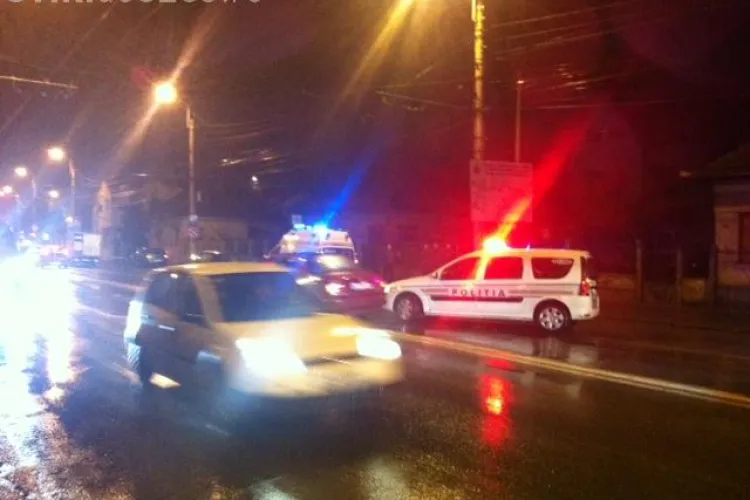 Accident pe Traian Vuia! O persoană a fost lovită pe trecerea de pietoni - FOTO