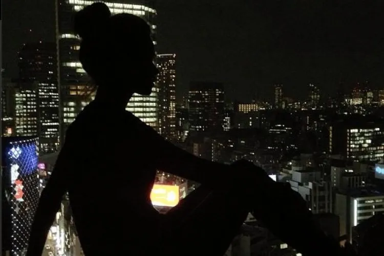 INNA e în Japonia, unde are concerte! A dat palpitații cu un costum SEXY - CATWOMAN - FOTO