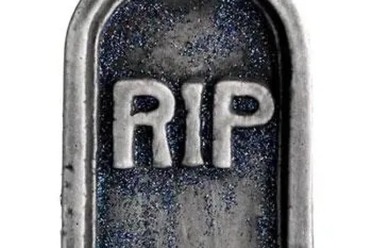 Piatra funerară pornografică. Vezi cum s-a răzbunat un român pe nevasta care l-a înșelat FOTO