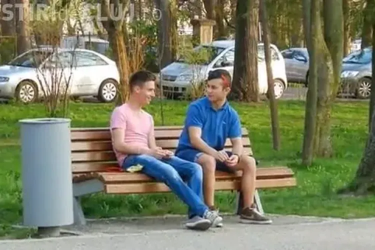 Cei care "sparg" seminţe ar trebui interzişi măcar din Parcul Central - VIDEO