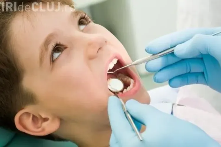 Un obicei pe care îl credeai sănătos distruge dinții copiilor