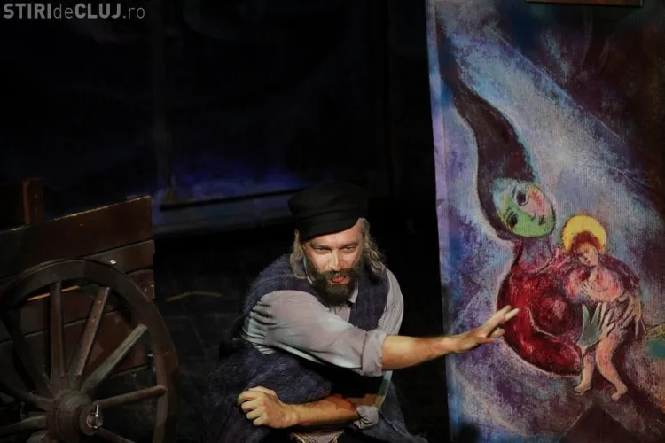 Teatru la Cluj: Piesa SCRIPCARUL PE ACOPERIŞ va fi jucată în 16 aprilie