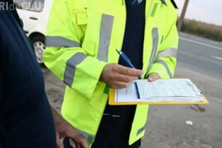 Un polițist și-a făcut un chitanţier pentru mită