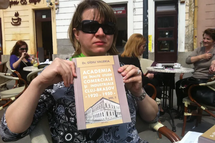 Doi universitari clujeni şi-au însuşit fără ruşine o lucrare de doctorat a unui profesor de liceu