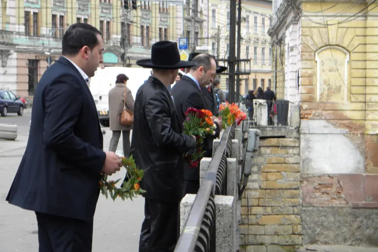 Țiganii din Cluj cer ca ziua de 8 aprilie să fie nelucrătoare, la fel ca și ziua de 1 Decembrie - VIDEO și FOTO