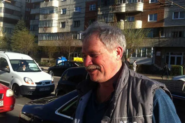 El e cel mai ”țăran” taximetrist din Cluj: ”Și ce dacă ți-am lovit oglinda? Te bag ...” - Vezi CONTINUAREA - FOTO