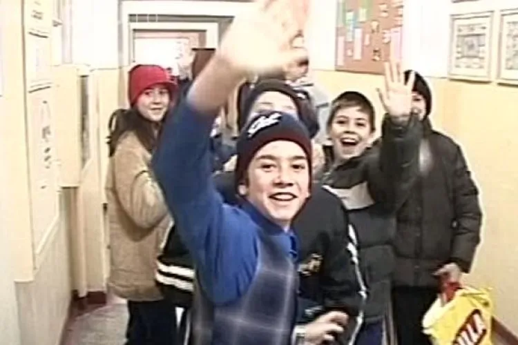 Elevii au o minivacanță de 1 MAI! Vor merge la şcoală sâmbăta, pentru a recupera zilele libere de 2 şi 3 mai