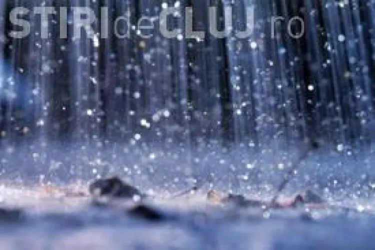 COD GALBEN de ploi și descărcări electrice în județul Cluj