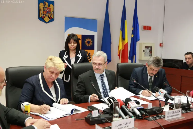 Vicepremierul Liviu Dragnea, impresionat de utilajul cu care se toarnă betonul la pista Aeroportului din Cluj - VIDEO