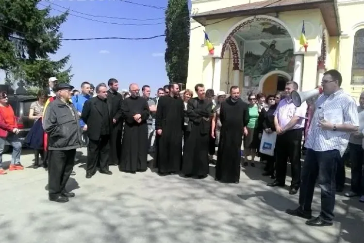 Marș împotriva CREMATORIULUI la Cluj! Circa 70 de oameni au mărșăluit - FOTO