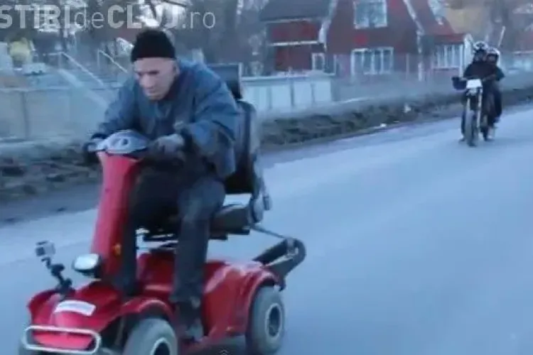 CLIPUL ZILEI: Pensionarul care face sărituri cu scuterul VIDEO