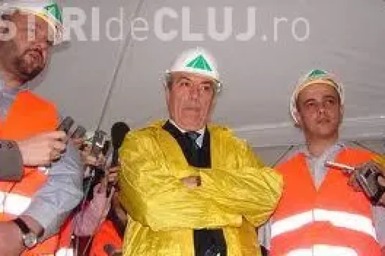 Tăriceanu: Dezastrul de la Autostrada Transilvania aparţine Bechtel şi Ministerului Transporturilor