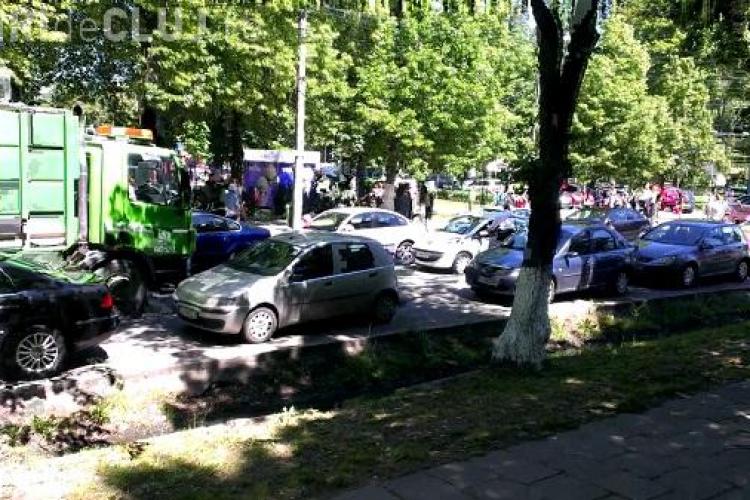 "Ţăranii" care merg la nunţi în Parcul Central au blocat traficul  VIDEO