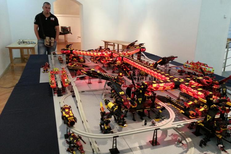 Expoziția de Lego la Cluj. Pot fi văzute construcții din ”Stăpânul inelelor”, ”Star Wars” şi o staţie spaţială - FOTO
