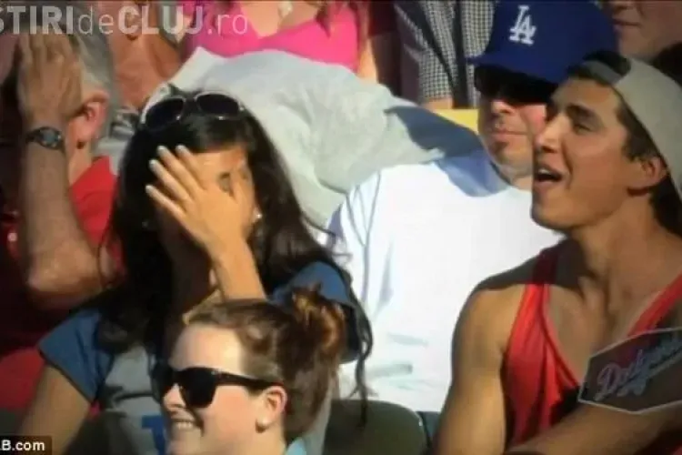 Incident jenant pe stadion. Ce l-a făcut pe un băiat să o ia la fugă VIDEO