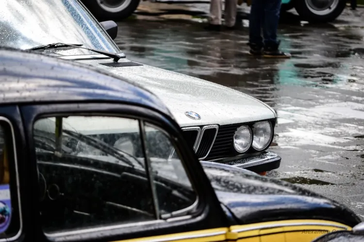 Ai ratat parada mașinilor retro de duminică? Vezi AICI imagini cu bolizii - FOTO