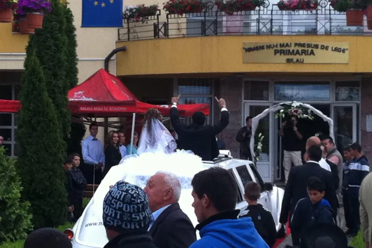 S-a însurat ”prințul” țiganilor din Cluj. Lui Dragoș Roșianu i-au cântat Florin Salam și Sandu Ciorbă - FOTO